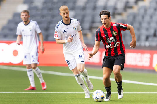 Östers Daniel Ask och Brommapojkarnas Kevin Ackermann