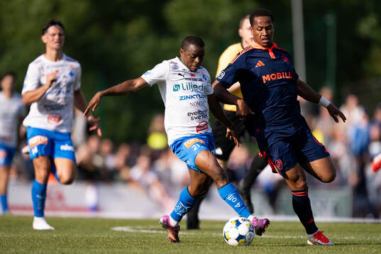 Värnamos Abdulrazaq Ishaq och Djurgårdens Zakaria Sawo