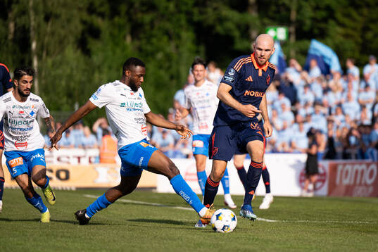 Värnamos Johnbosco Samuel Kalu och Djurgårdens Marcus