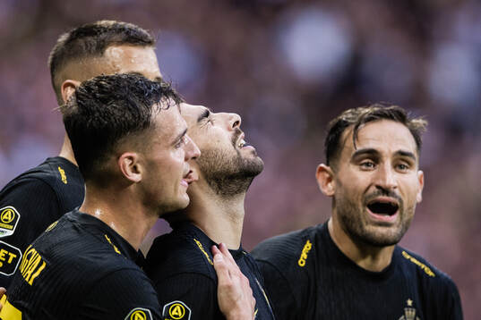 AIKs Andronikos Kakoullis jublar