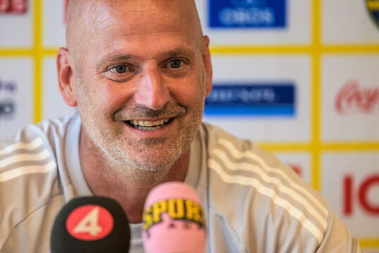 Assistant coach Magnus Wikman of the Swedish women's