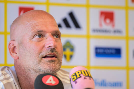 Assistant coach Magnus Wikman of the Swedish women's