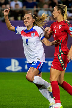Georgia Stanway of England celebrates