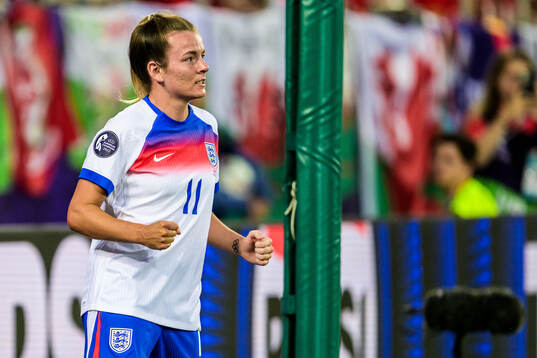 Lauren Hemp of England celebrates