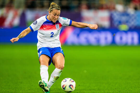 Lucy Bronze of England