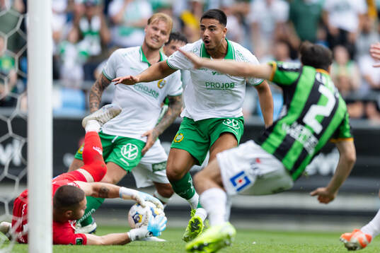 Hammarbys Jusef Erabi med ett avslut som GAIS målvakt