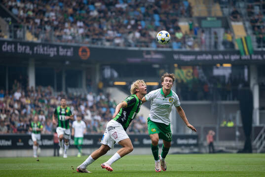GAIS Rasmus Niklasson Petrovic och Hammarbys Hampus Skoglund