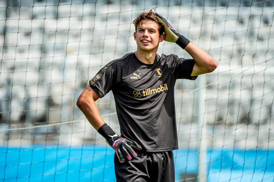 Goalkeeper Melker Ellborg