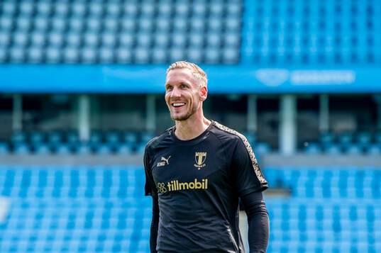 Goalkeeper Robin Olsen