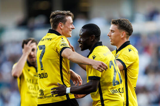 Mjällbys Elliot Stroud jublar