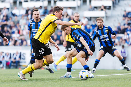 Mjällbys Elliot Stroud och Sirius Marcus Lindberg