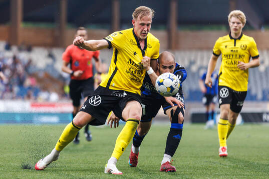 Mjällbys Herman Johansson och Sirius Saba Mamatsashvili