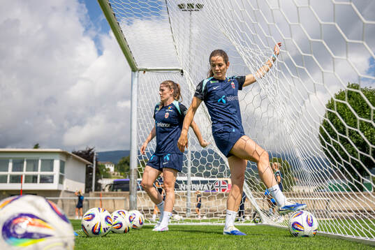 Maren Mjelde and Tuva Hansen of the Norwegian women's
