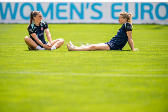 Vilde Bøe Risa and Ada Hegerberg of the Norwegian women's