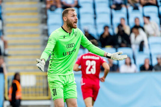 Goalkeeper Giorgi Makaridze of FC Iberia
