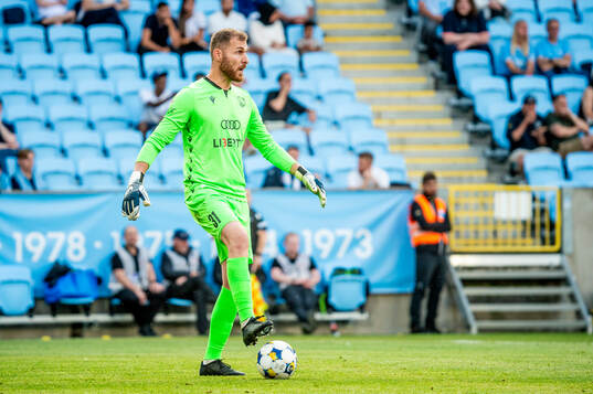 Goalkeeper Giorgi Makaridze of FC Iberia