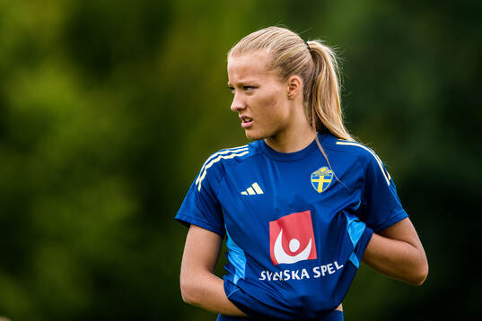 Smilla Holmberg of the Swedish women's national football