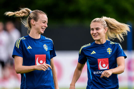 Amanda Ilestedt and Amanda Nildén of the Swedish women's
