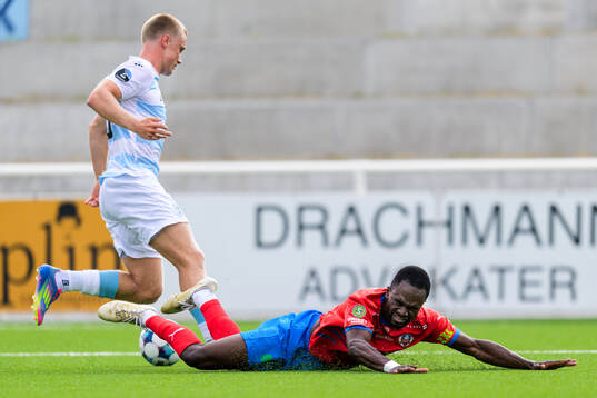 FC Helsingörs Ruben Molina och Helsingborgs Adam Akimey