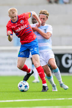 Helsingborgs Oscar Aga och FC Helsingörs Robert Marcus
