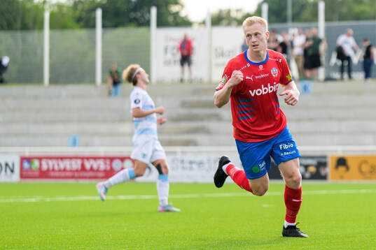 Helsingborgs Oscar Aga jublar