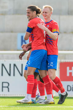 Helsingborgs Ervin Gigovic och Oscar Aga jublar