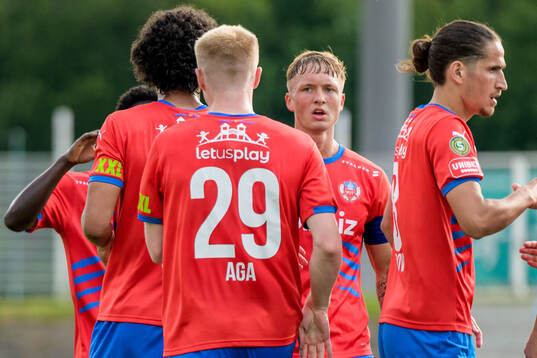 Helsingborgs Oscar Aga och Marcus Gudmann jublar