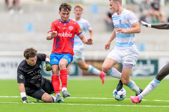 FC Helsingörs målvakt Hjalte Petersen och Helsingborgs