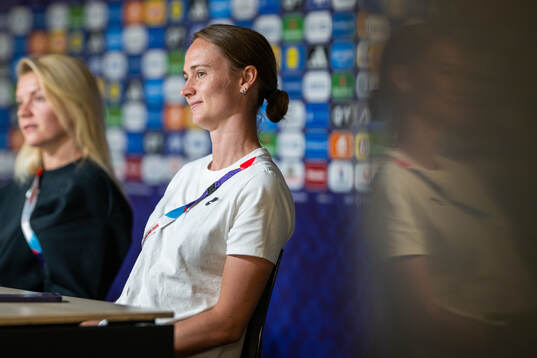 Ada Hegerberg and Caroline Graham Hansen of the Norwegian
