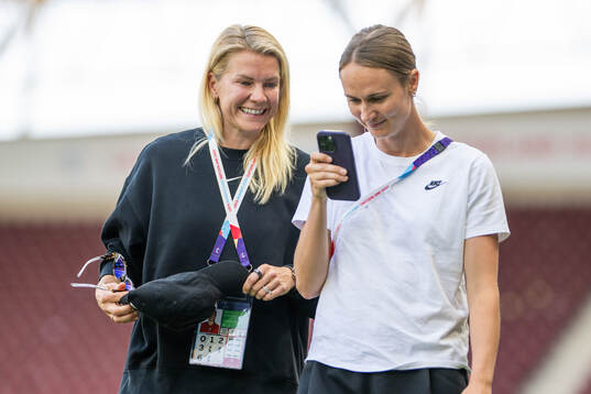 Ada Hegerberg and Caroline Graham Hansen of the Norwegian