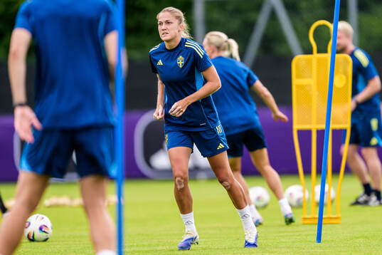 Of the Swedish women's national football team at a training