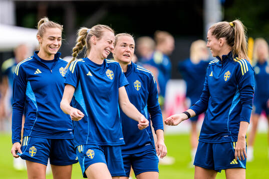 Fridolina Rolfö, Amanda Ilestedt, Magdalena Eriksson and
