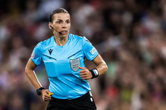 Referee Stéphanie Frappart