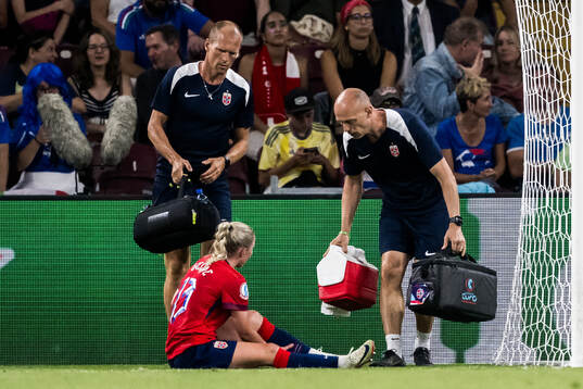 Doctor Trygve Hunemo, Thea Bjelde and physio Per-Otto