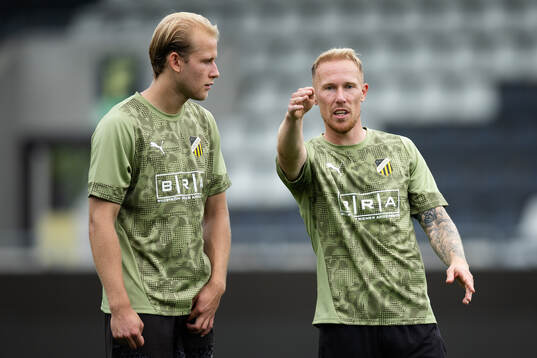 Harry Hilvenius and Mikkel Rygaard of Häcken