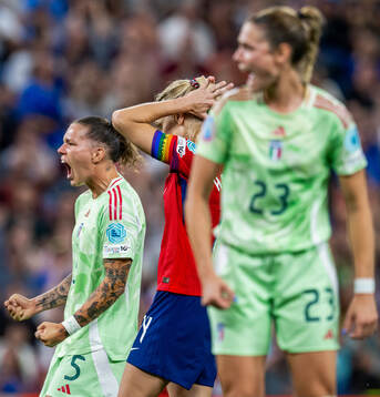 Ada Hegerberg of Norway looks dejected
