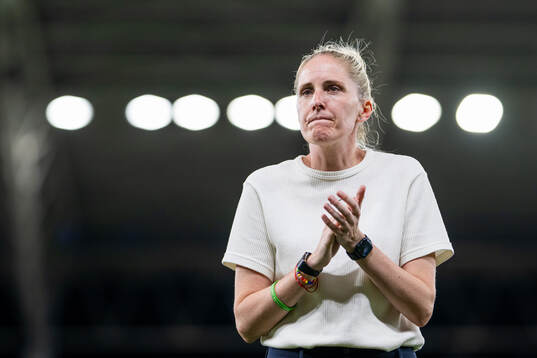 Head coach Gemma Grainger of Norway looks dejected