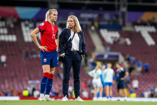 Ada Hegerberg of Norway and Ragnhild Ask Connell,