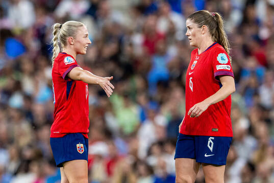 Thea Bjelde and Maren Mjelde of Norway
