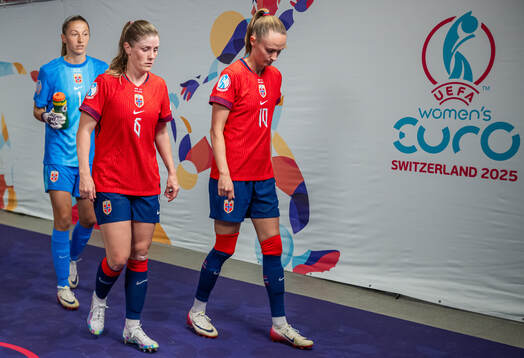 Goalkeeper Cecilie Fiskerstrand, Maren Mjelde and Caroline