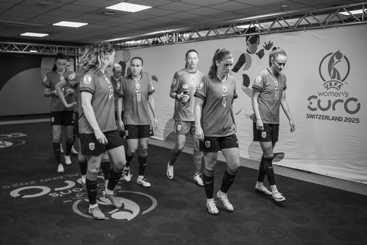 Guro Reiten, goalkeeper Cecilie Fiskerstrand, Maren Mjelde,
