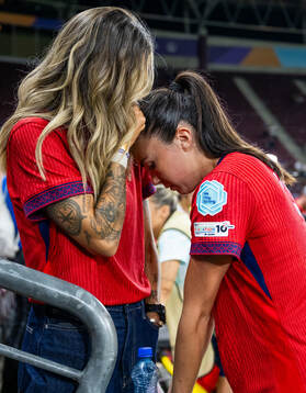 Ingrid Syrstad Engen of Norway with her girlfriend María