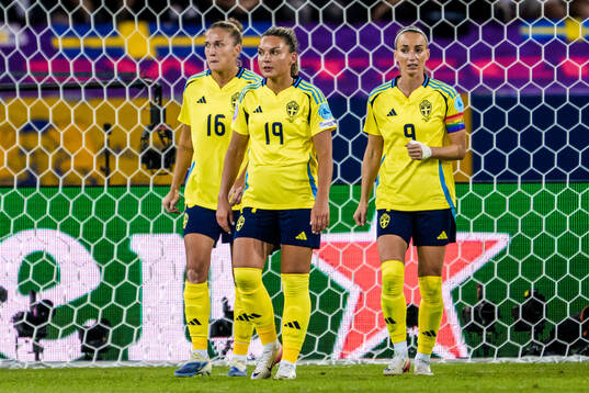 Filippa Angeldahl, Johanna Rytting Kaneryd and Kosovare