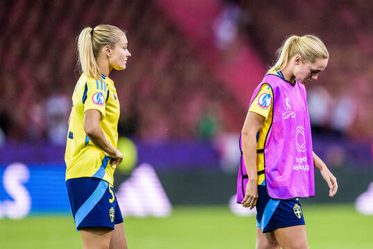 Amanda Nildén and Hanna Lundkvist of Sweden looks dejected