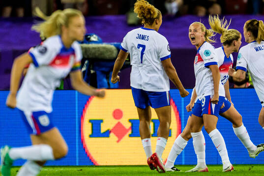 Beth Mead of England celebrates