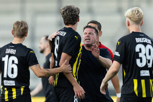 Head coach Jens Gustafsson and Silas Andersen of Häcken