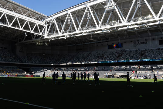 Djurgårdens spelare värmer upp