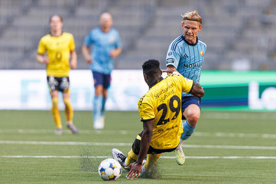 Elfsborgs Ibrahim Buhari och Djurgårdens Tobias Gulliksen
