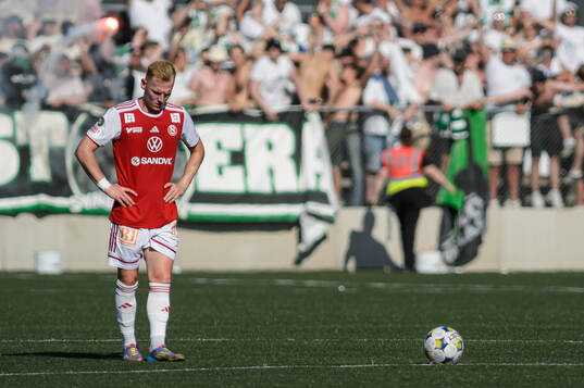 Sandvikens IFs Christopher Redenstrand deppar