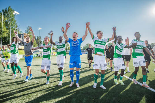 Västerås spelare jublar